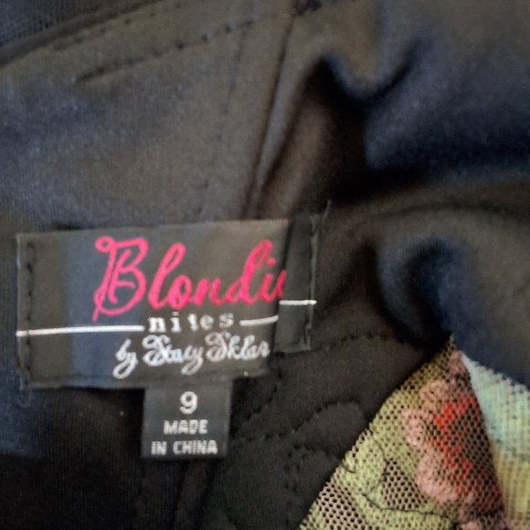 NWT BLONDIE EMBROIDEDED SHORT Black Halter Dress with Floral Embroidery - Picture 9 of 12